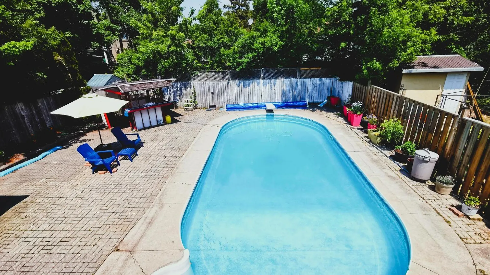 Cozy And Quiet House With Swimming Pool Apartamento Toronto