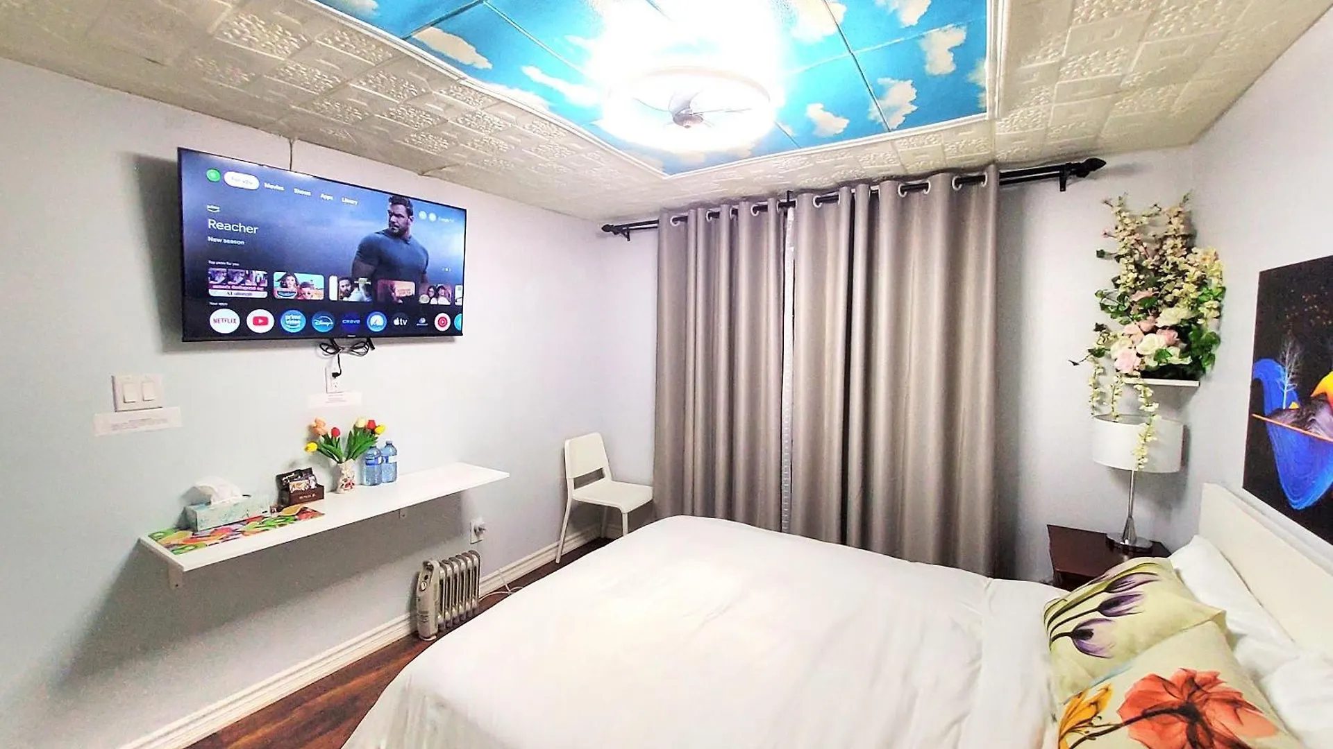 Cozy And Quiet House With Swimming Pool Apartment Toronto